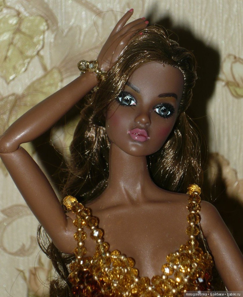 Бисер и хрусталь, корсеты (фото 5)