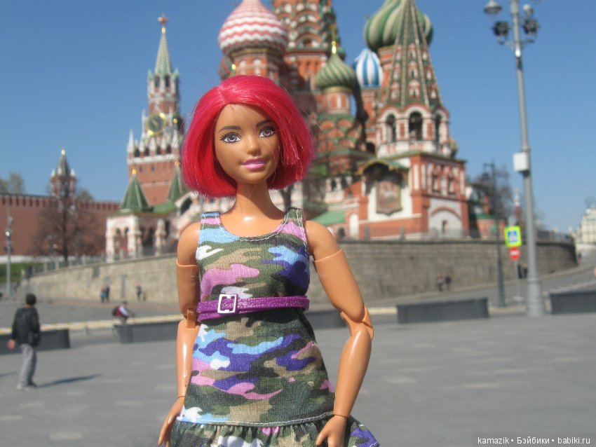 Район Камазовка. Ритка вышла погулять