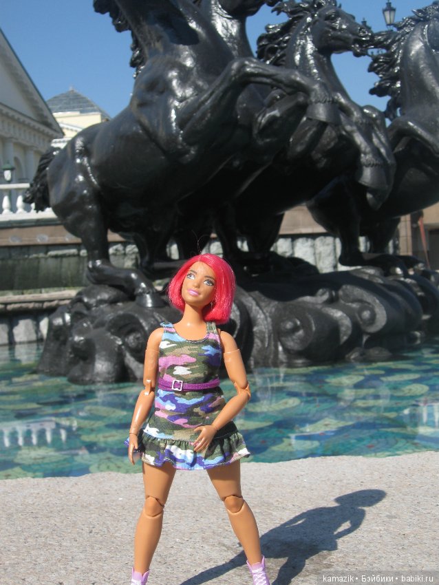 Район Камазовка. Ритка вышла погулять