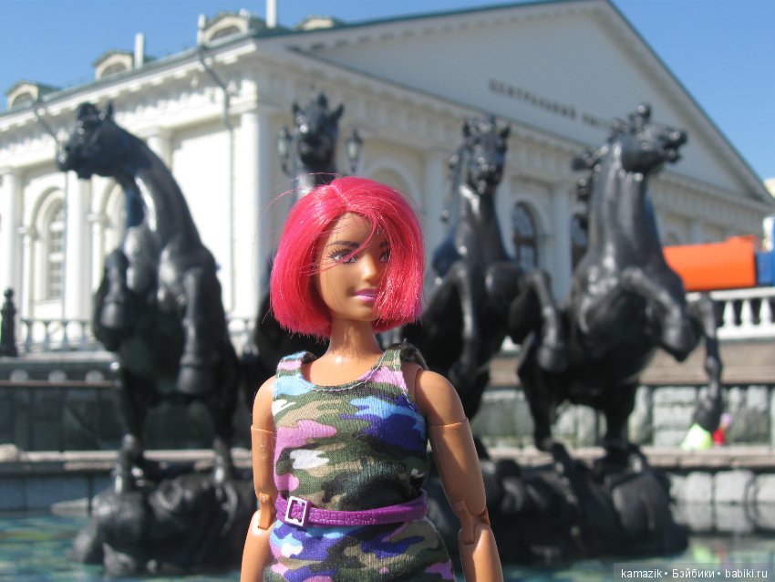 Район Камазовка. Ритка вышла погулять