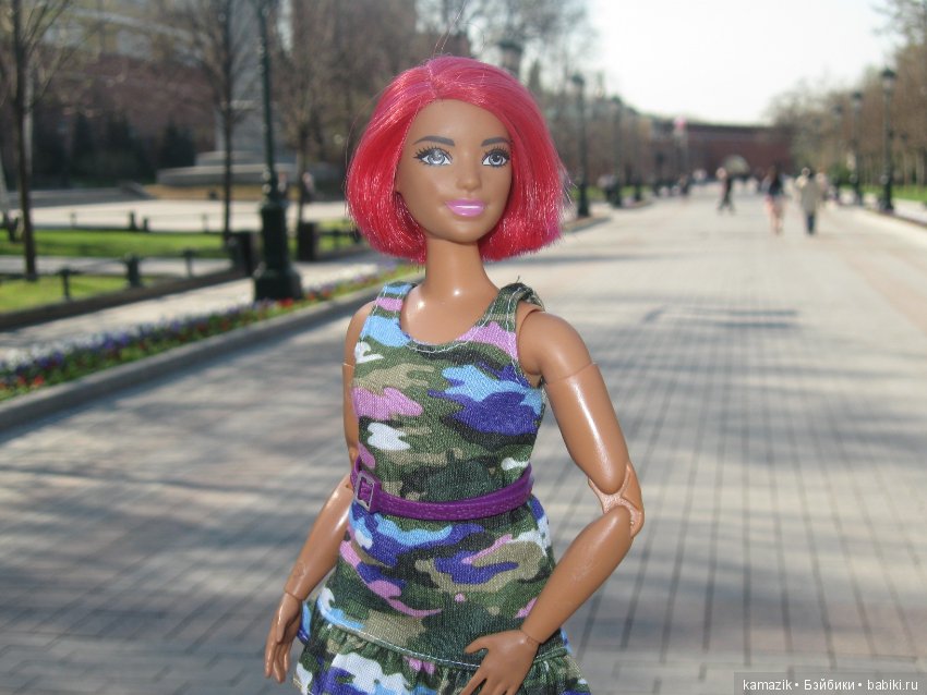 Район Камазовка. Ритка вышла погулять