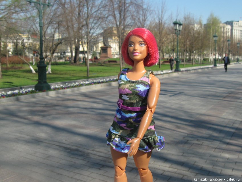 Район Камазовка. Ритка вышла погулять