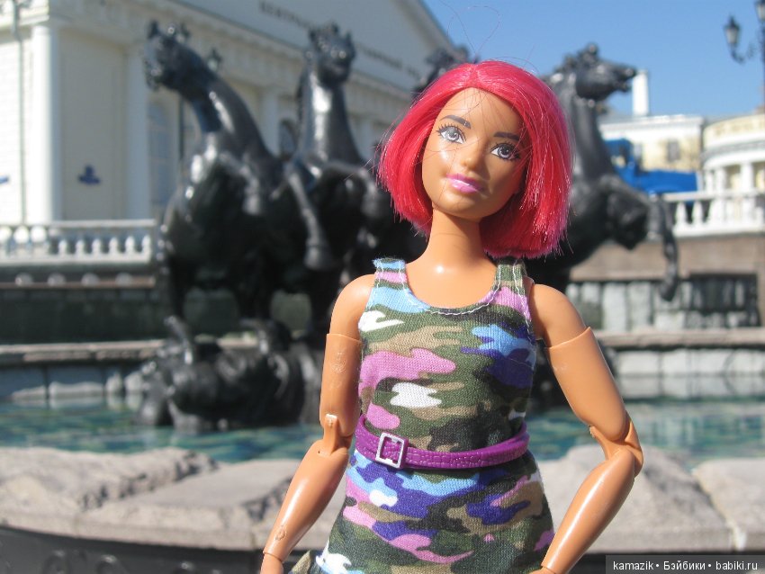 Район Камазовка. Ритка вышла погулять