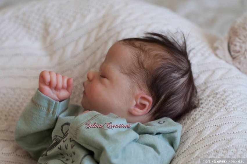 Trouble скульптора Nikki Johnston, автор куклы Silvia Ezquerra