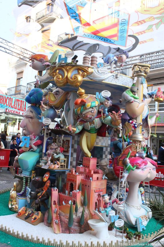 Праздник Лас-Файяс в Испании