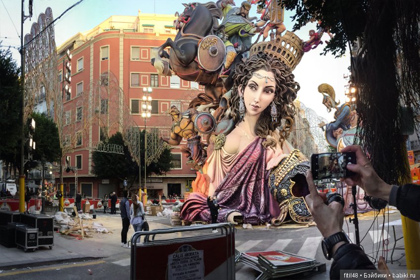 Праздник Лас-Файяс в Испании