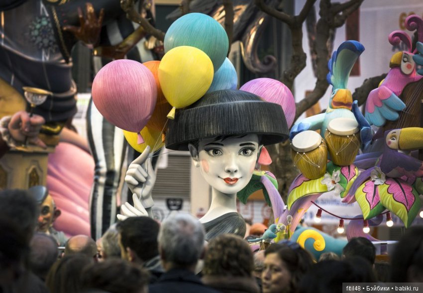 Праздник Лас-Файяс в Испании