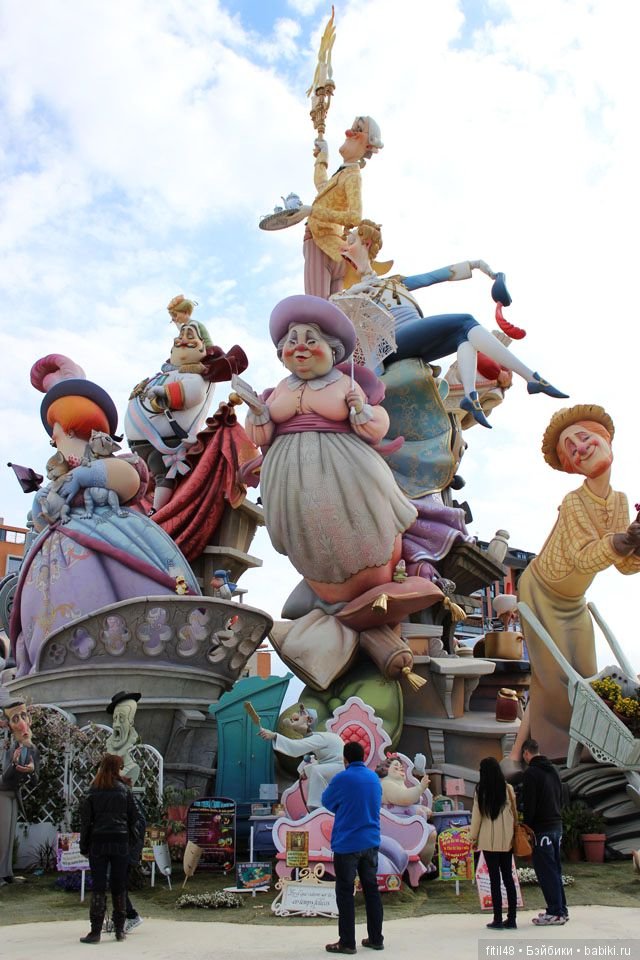 Праздник Лас-Файяс в Испании