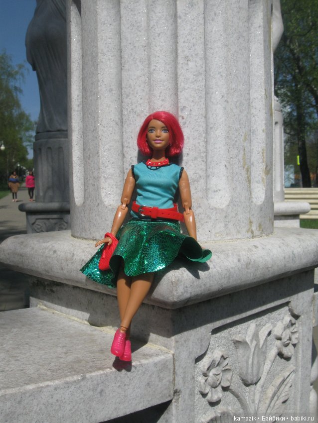 Район Камазовка. Мисс Ритка продолжает гулять (фото 3)