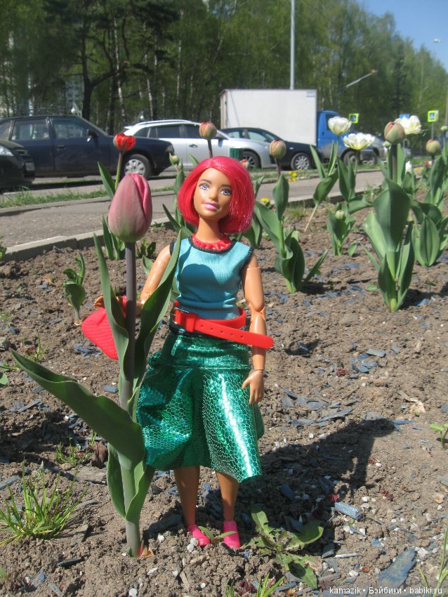 Район Камазовка. Мисс Ритка продолжает гулять