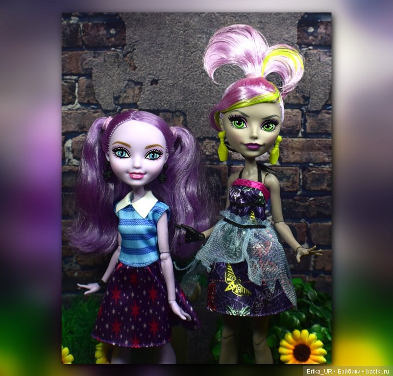 Куклы с прическами из прядок двух цветов