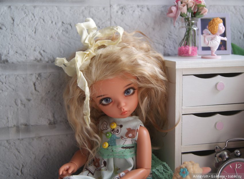 И еще было вот такое зеленое платье (фото 4)