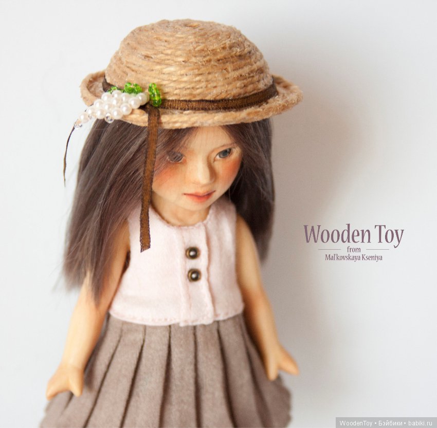 Деревянная шарнирная кукла Лиён