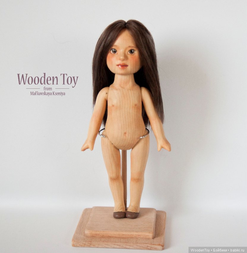 Деревянная шарнирная кукла Лиён