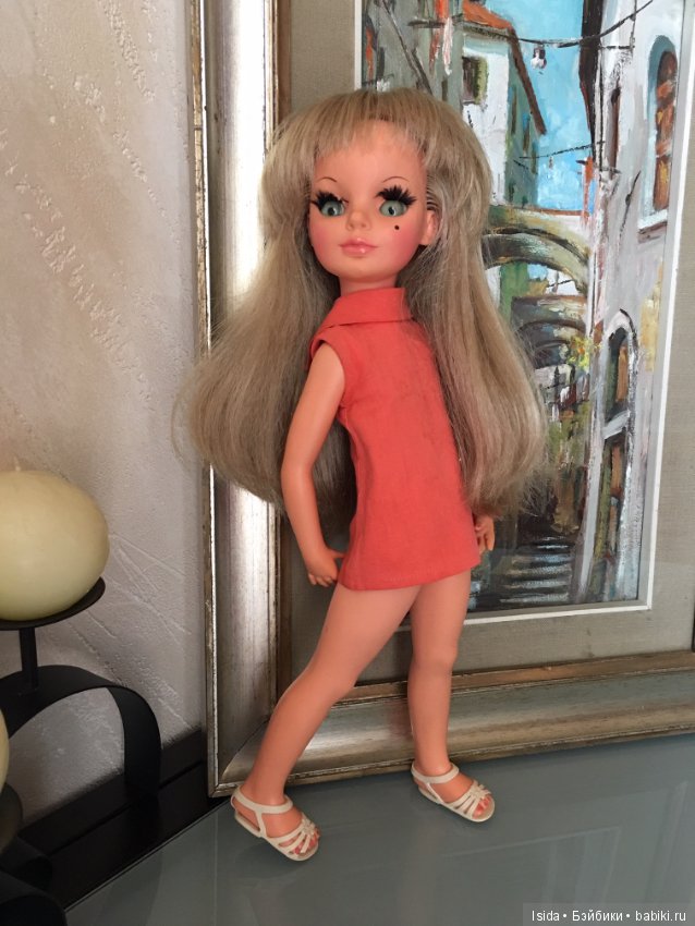 Русалочка Simona Furga Alta Moda 4 ESSE переоделась в оригинальное платье (фото 5)