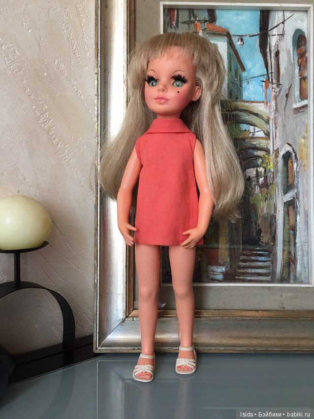 Русалочка Simona Furga Alta Moda 4 ESSE переоделась в оригинальное платье (фото 2)