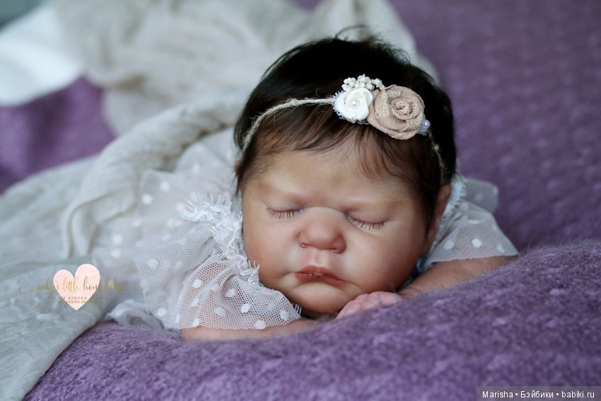 Romilly скульптора Cassie Ann Brace, автор прототипа Jacqueline Kramer