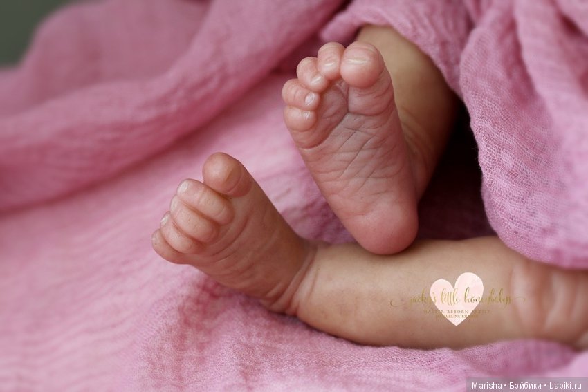 Romilly скульптора Cassie Ann Brace, автор прототипа Jacqueline Kramer