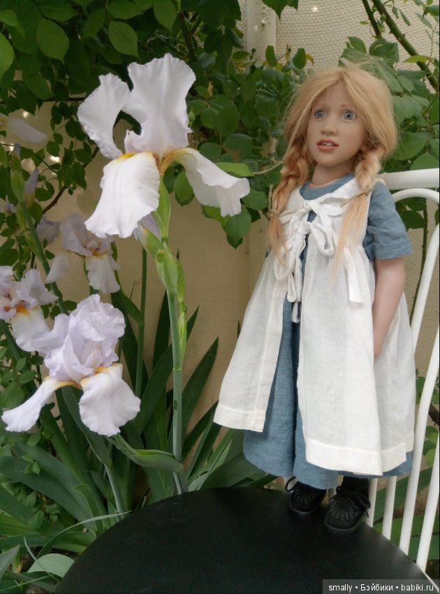 Hedwig - девочка цветущих ирисов