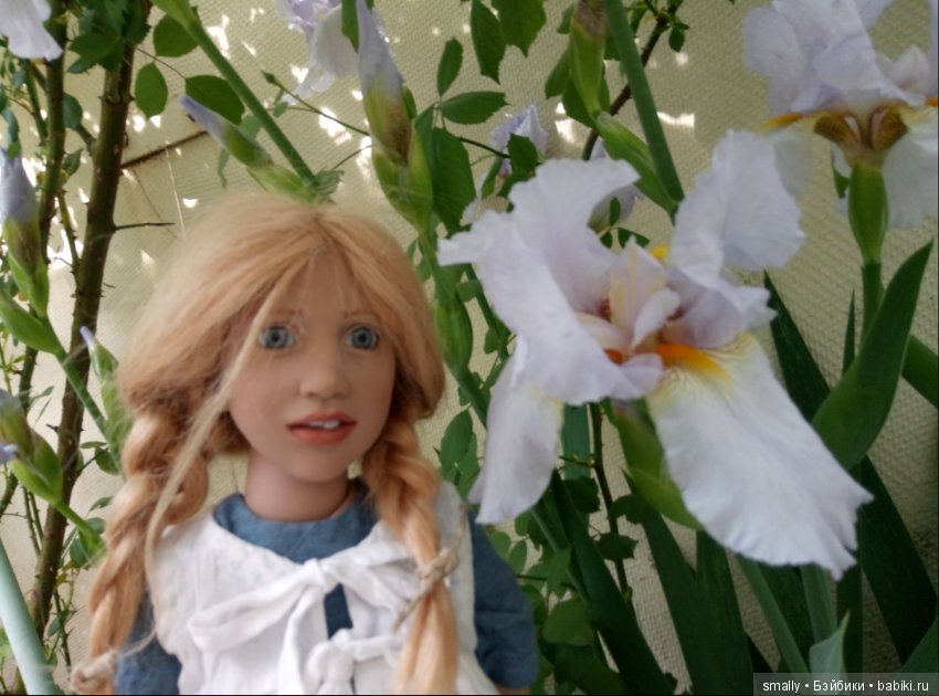 Hedwig - девочка цветущих ирисов