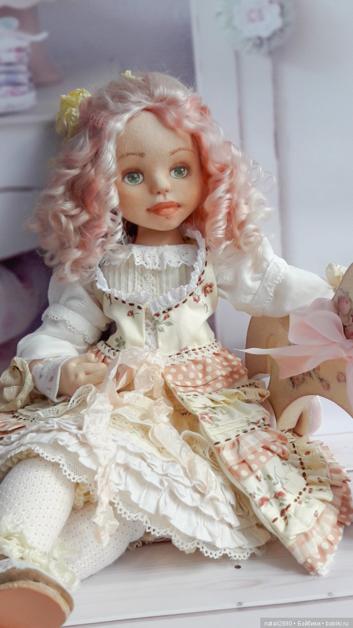 Даша. Текстильная интерьерная кукла (фото 6)