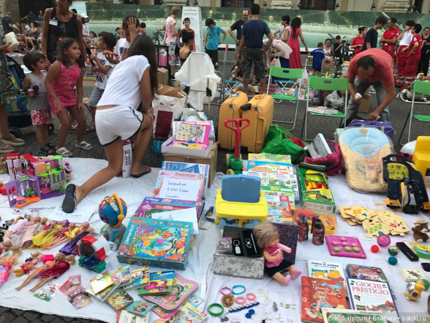 Блошиный рынок Римини Италия (фото 4)