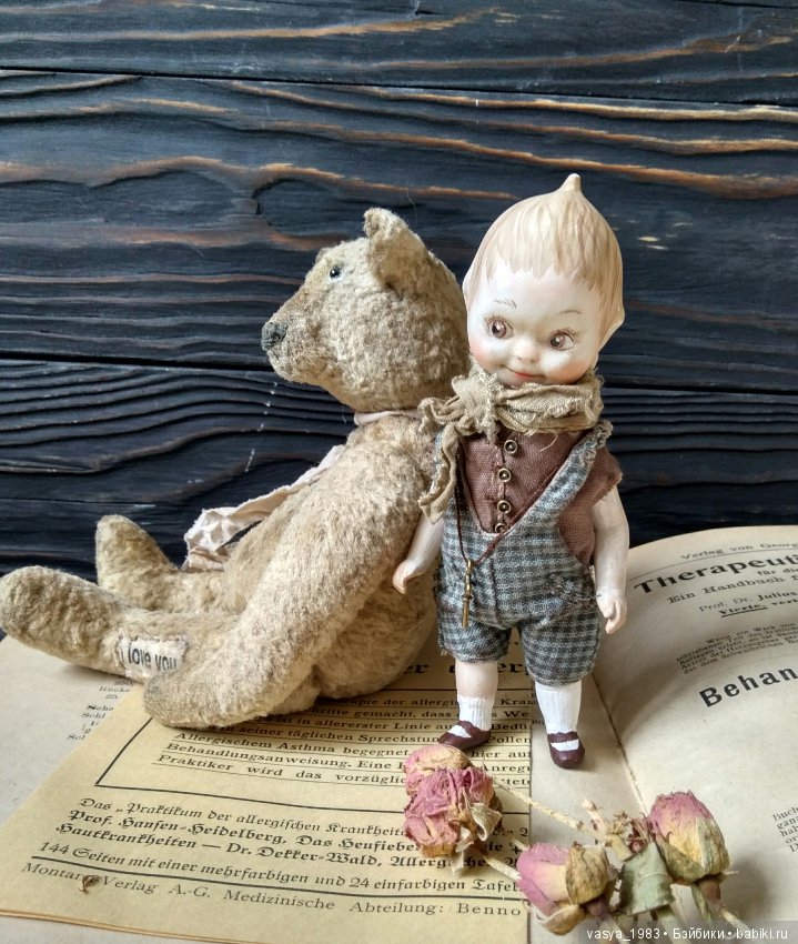 Мои малыши из антикварных деталей