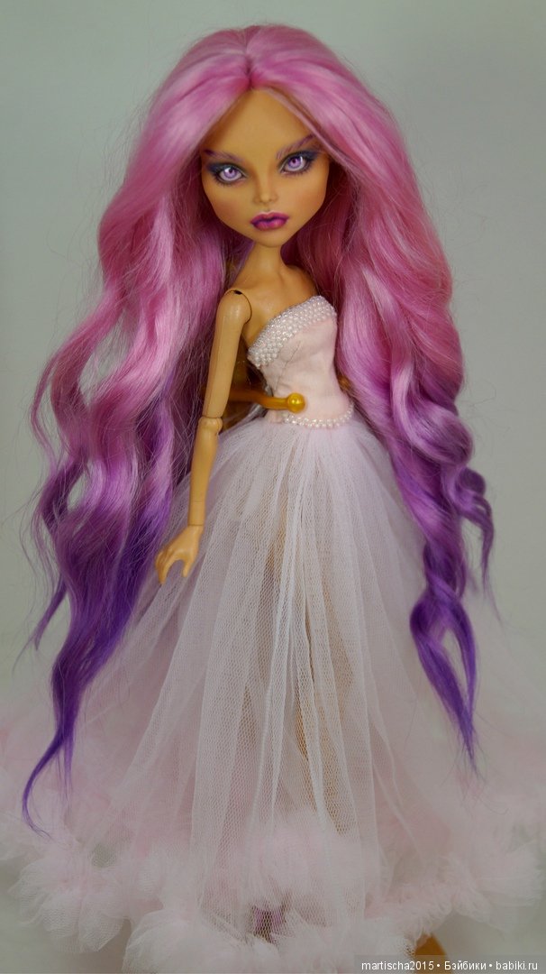 Несколько работ мая 2019 — ООАК Monster High и Ever After High: репейнт (фото 9)