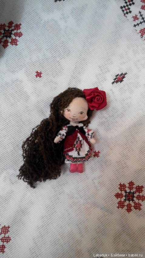 Мини-куколки в национальных костюмах - автор Людмила Лебедюк (фото 4)
