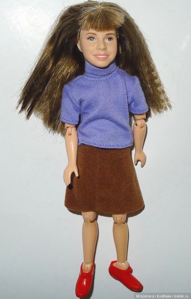 Помогите, пожалуйста, подобрать одежду куклам