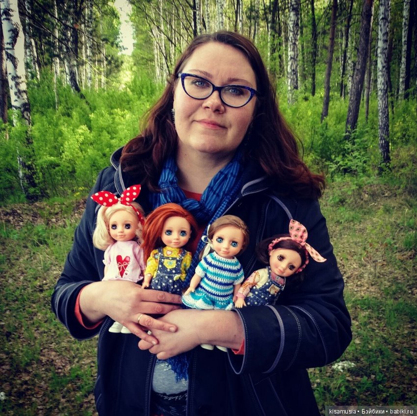 Веселые Аськи на прогулке