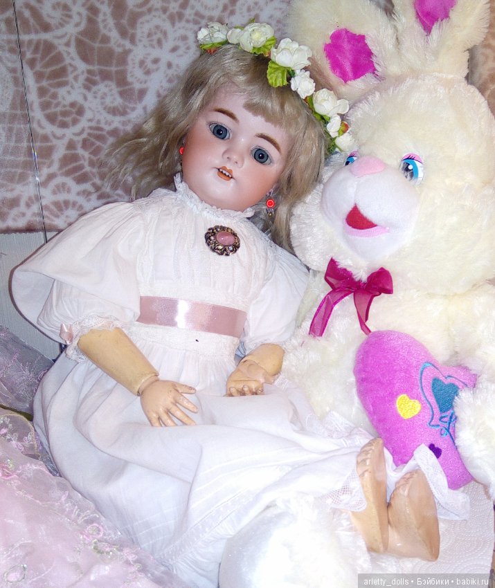 Антикварная куколка Simon and Halbig 1079 Dep дома (фото 9)