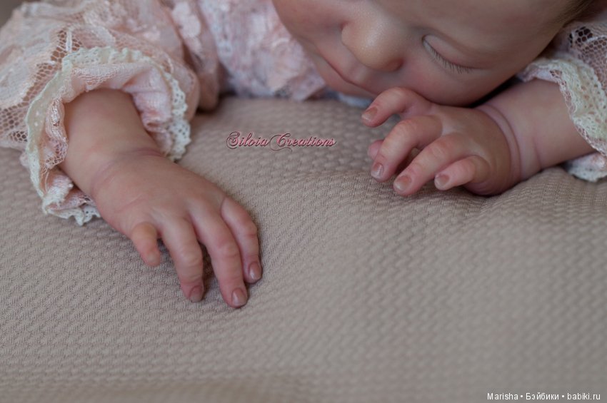 Elise скульптора Karola Wegerich, автор прототипа Silvia Ezquerra