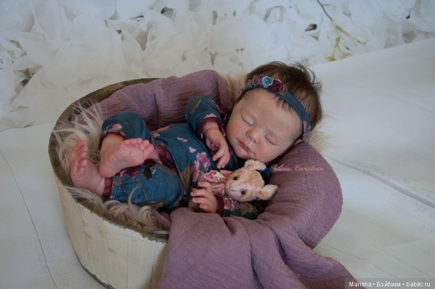 Elise скульптора Karola Wegerich, автор прототипа Silvia Ezquerra