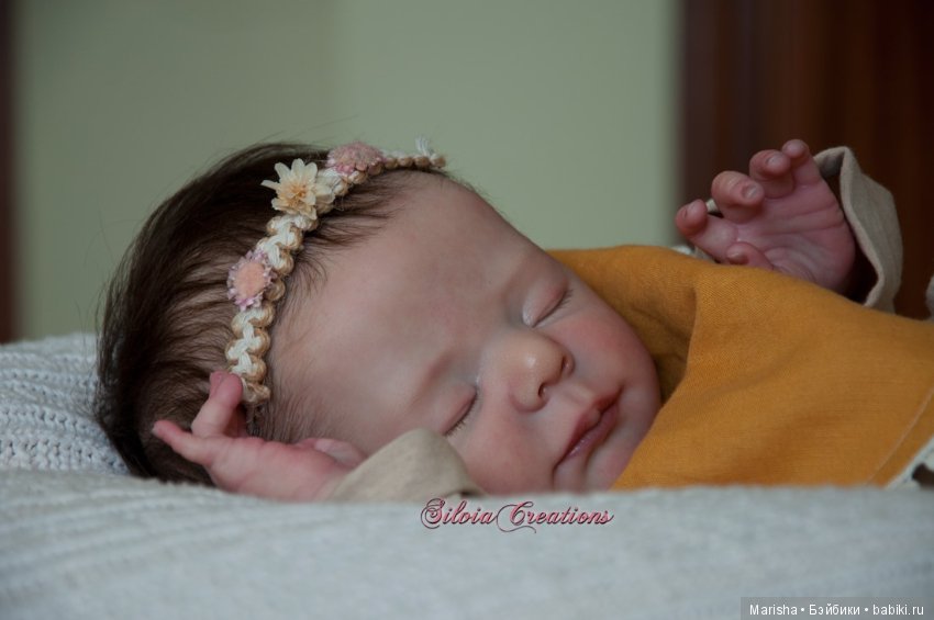 Elise скульптора Karola Wegerich, автор прототипа Silvia Ezquerra