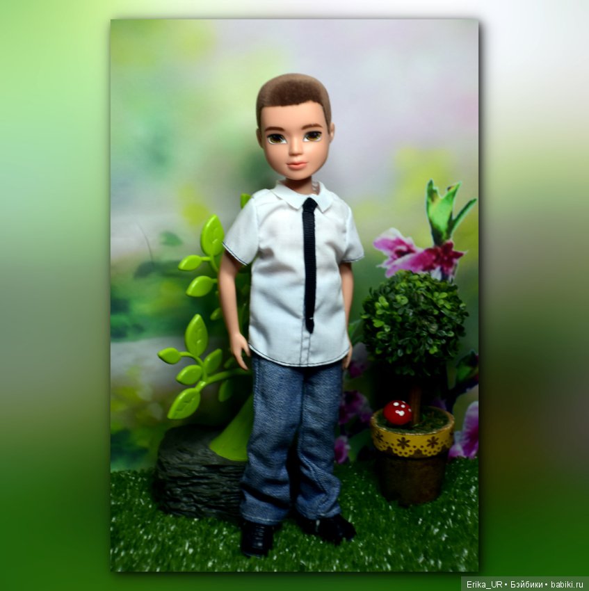 В доме моем много имен, Знаменитых и простых (С) /Моксики