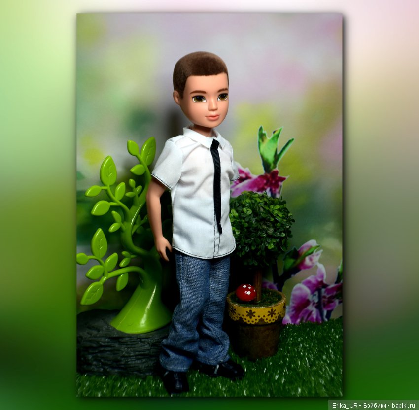 В доме моем много имен, Знаменитых и простых (С) /Моксики