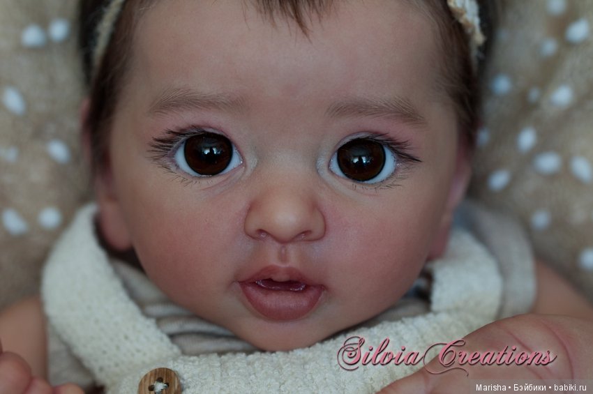 Layla скульптора Andrea Arcello, автор прототипа Silvia Ezquerra