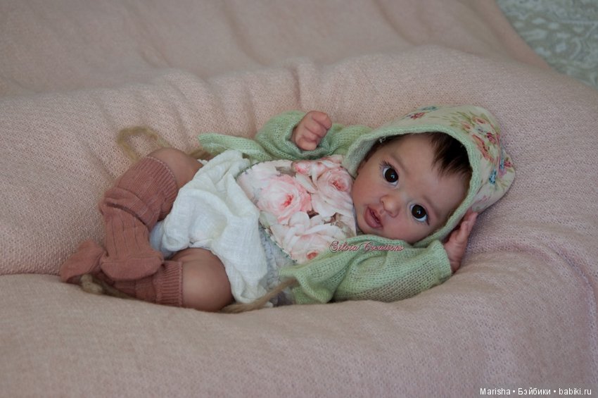 Layla скульптора Andrea Arcello, автор прототипа Silvia Ezquerra