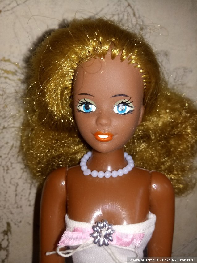 Темнокожая красотка. Виктория негритянка (фото 2)