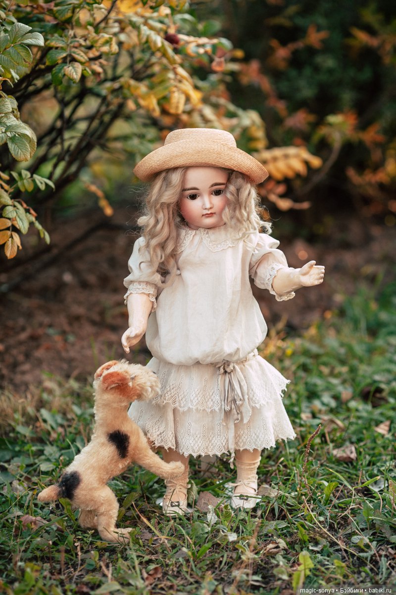 Фотопрогулки с антикварными куклами часть 1