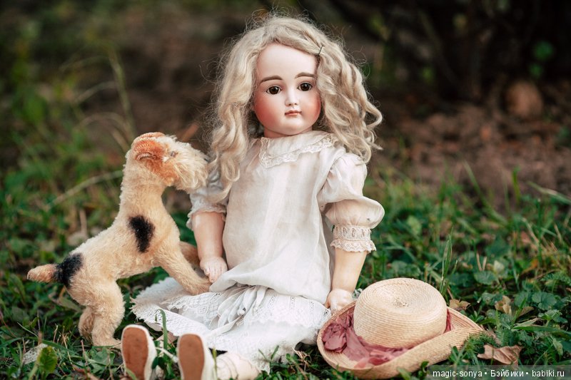 Фотопрогулки с антикварными куклами часть 1