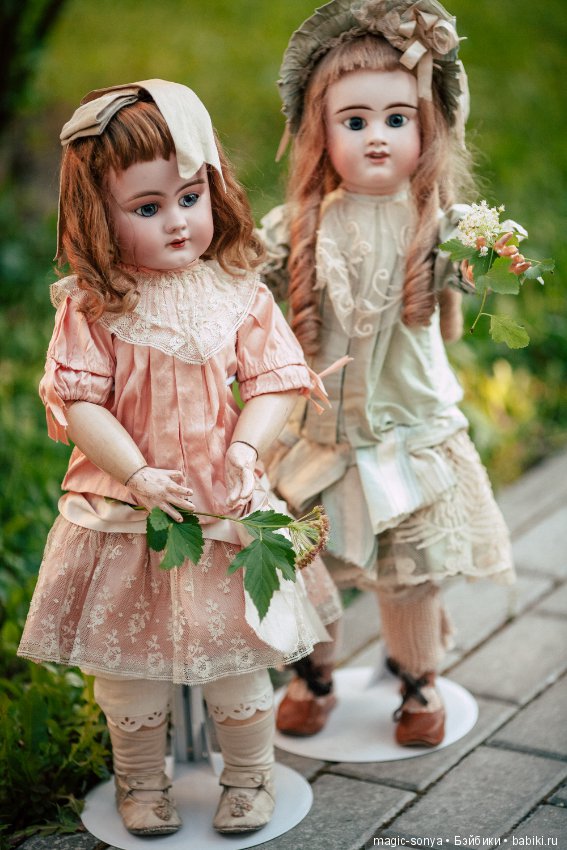 Фотопрогулки с антикварными куклами часть 1