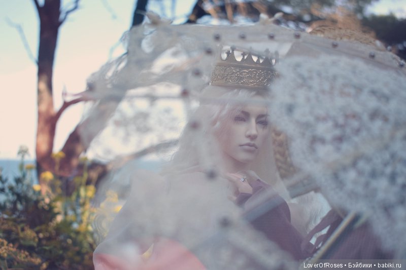 Морская прогулка Короля и Королевы из цикла Будни монархии (фото 5)