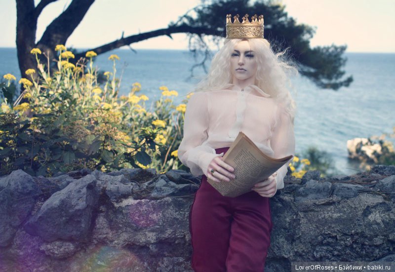 Морская прогулка Короля и Королевы из цикла Будни монархии