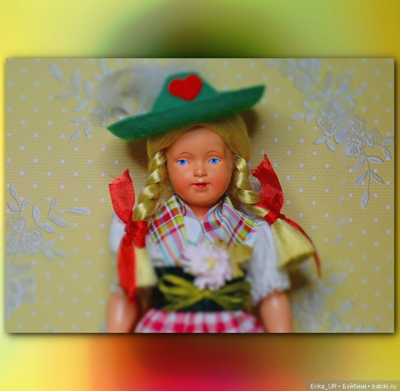 В доме моем много имен, Знаменитых и простых (С)/Маленькие жители небольшой коробки