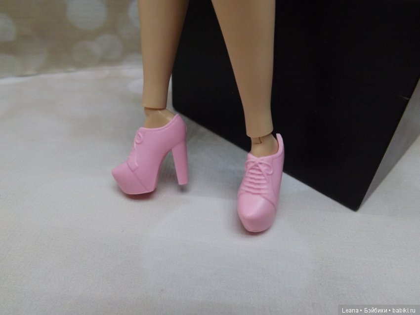 Какая обувь подходит для йоги пышки