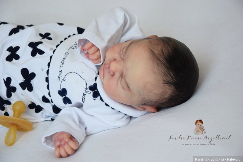 Romilly скульптора Cassie Ann Brace, автор прототипа Sandra Picaro Angelkovich