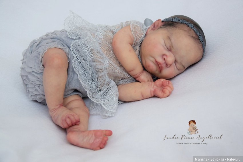 Romilly скульптора Cassie Ann Brace, автор прототипа Sandra Picaro Angelkovich