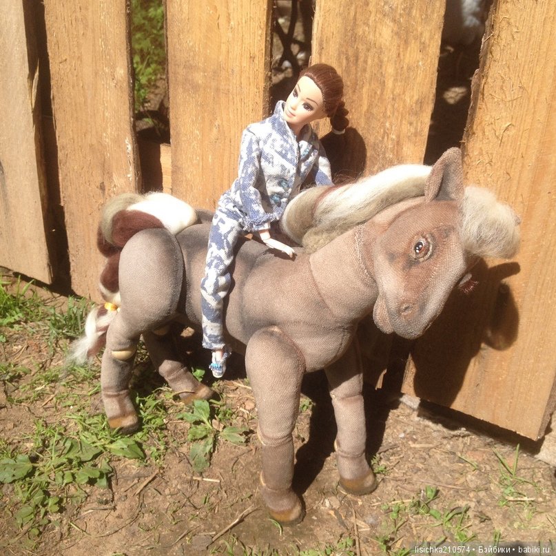 Я, люблю свою лошадку! Причешу ей шёрстку гладко... Текстильная шарнирная лошадка для Барби